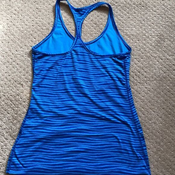 Nike tank size SP. Dri Fit. Excellent condition. - Picture 3 of 4